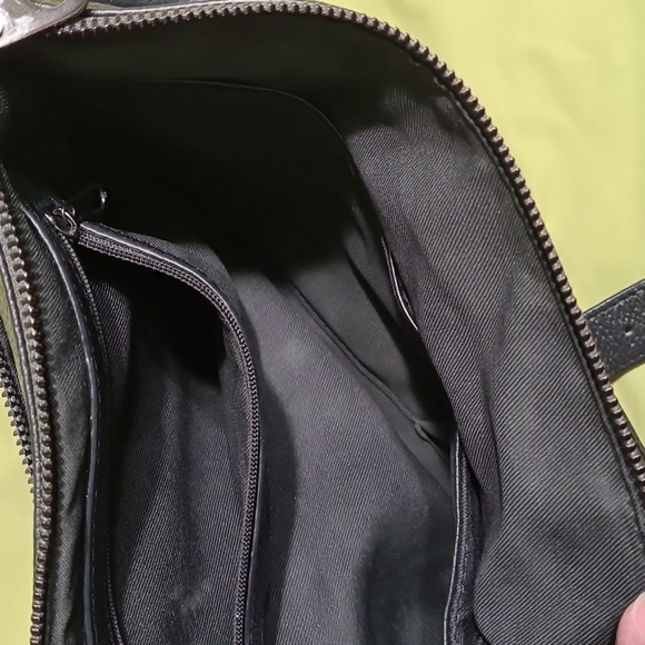 Danier Leather Crossbody - Picture 3 of 3